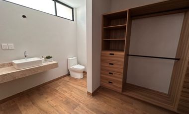 Casa en Venta en SLP, en privada en Villa Magna