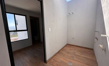 Casa en Venta en SLP, en privada en Villa Magna