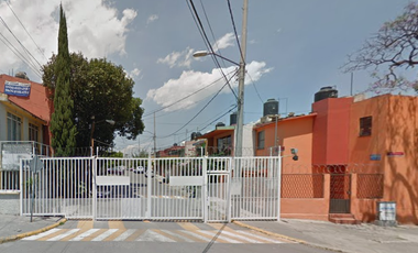 CASA EN VENTA, SECCION PARQUES CUAUTITLAN IZCALLI EDO DE MEX.