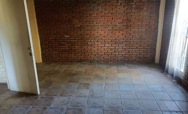 Renta Casa para Oficinas Col. Electricistas, Toluca