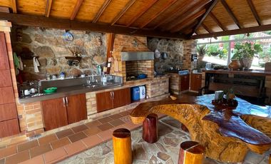 CASA CAMPESTRE MESA DE LOS SANTOS