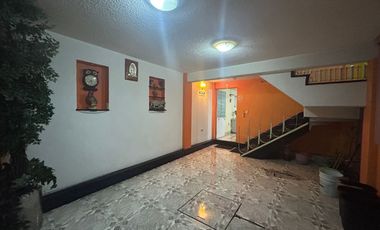 Amplia Oficina en renta