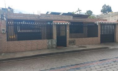 Vendo Casa de 438.67m, Chillogallo Santa Martha