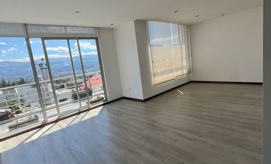 Departamento de renta - alquiler en Vista Grande, Cumbayá.