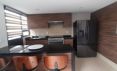 Casa totalmente amueblada en renta Lomas Virreyes Calimaya modelo Granada