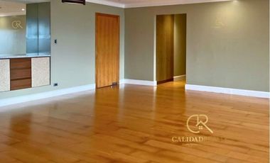 Essensa East Forbes 3BR Condo Unit For Sale Semi Furnished BGC, Taguig