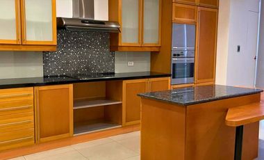 Essensa East Forbes Semi Furnished Condo Unit 3BR For Sale