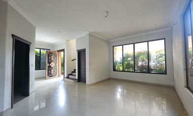 Alquiler de Casa - Urbanización Pórtico del Río.