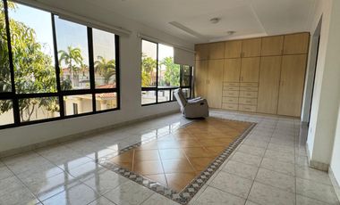 Alquiler de Casa - Urbanización Pórtico del Río.