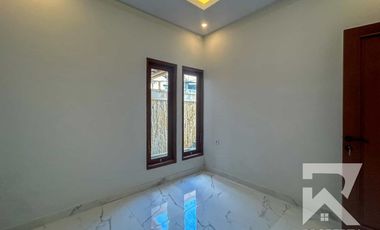 Brand New 3 Bedroom House Renon Bali for Rent Yearly