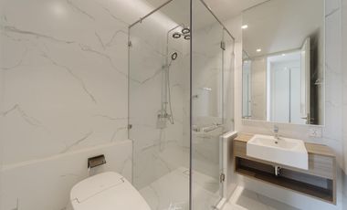 SALE & RENT Newly Built Town Home 3 Bedrooms with Elevator (Cat Friendly) Location in Heart of Ekkamai (H10624)