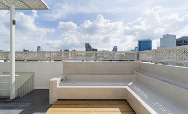 SALE & RENT Newly Built Town Home 3 Bedrooms with Elevator (Cat Friendly) Location in Heart of Ekkamai (H10624)