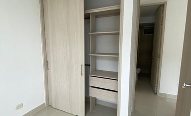SE ALQUILA APARTAMENTO EN CIRUELOS 2 DE CIUDAD COUNTRY