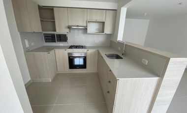SE ALQUILA APARTAMENTO EN CIRUELOS 2 DE CIUDAD COUNTRY