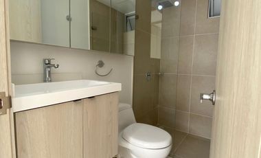 SE ALQUILA APARTAMENTO EN CIRUELOS 2 DE CIUDAD COUNTRY