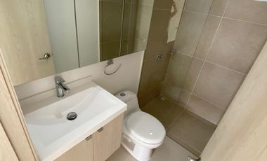 SE ALQUILA APARTAMENTO EN CIRUELOS 2 DE CIUDAD COUNTRY