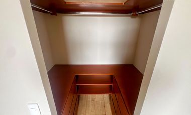 DEPARTAMENTO MÁS ESTACIONAMIENTO Y DEPÓSITO EN SURCO