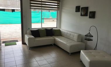 Venta de casa en Calderón.