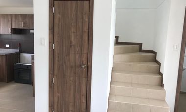Venta de casa en Calderón.