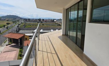 Edificio en Renta/venta. Metepec. Av Lerma. a 10 Min Parque Bicentenario