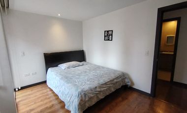 Sector La Carolina, En Renta Dpto. 2D 90 m2 Amoblado con balcón