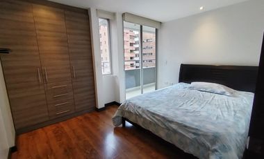 Sector La Carolina, En Renta Dpto. 2D 90 m2 Amoblado con balcón