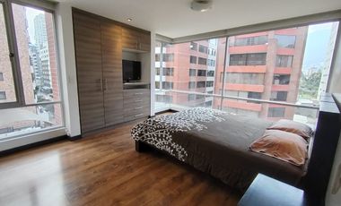 Sector La Carolina, En Renta Dpto. 2D 90 m2 Amoblado con balcón