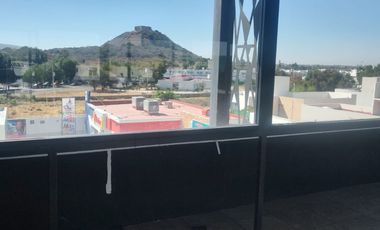 LOCAL EN RENTA PLAZA AVANZZA, AV. EL JACAL