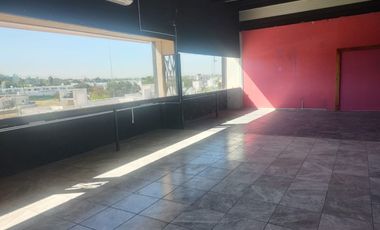 LOCAL EN RENTA PLAZA AVANZZA, AV. EL JACAL