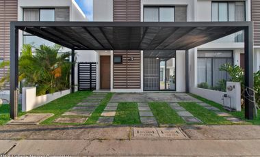 Hermosa casa en venta en El Quelele, Mezcales