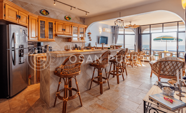 Se Vende Apartamento de Lujo Frente al Mar en Puerto Escondido