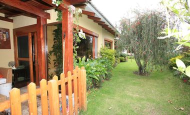 HERMOSA CASA EN VENTA EN PAKAKUNA – RODEADA DE NATURALEZA