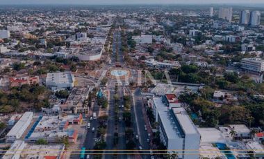 AMPLIO TERRENO EN AVENIDA ANDRES QUINTANA ROO