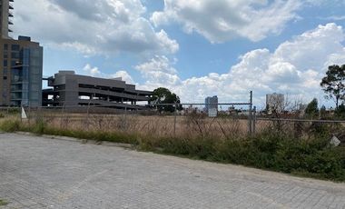 TERRENO EN VENTA EN PUEBLA, LATERAL VÍA ATLIXCÁYOTL, ANGELÓPOLIS, A 400 M2 DEL PERIFÉRICO, ENFRENTE DE LA VISTA COUNTRY CLUB