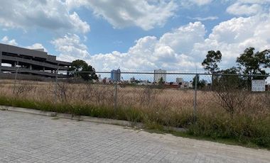 TERRENO EN VENTA EN PUEBLA, LATERAL VÍA ATLIXCÁYOTL, ANGELÓPOLIS, A 400 M2 DEL PERIFÉRICO, ENFRENTE DE LA VISTA COUNTRY CLUB