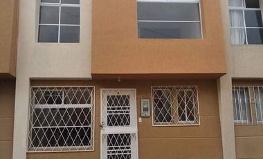 POR URGENCIA ECONOMICA CASA EN VENTA EN SAN ANTONIO DE PICHINCHA QUITO ECUADOR