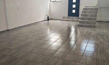 CASA DE DOS PLANTAS  EN ESQUINA,  COL LA JOYA, SANTIAGO TULANTEPEC A 5 MINUTOS DEL CENTRO