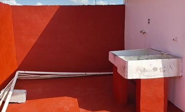 CASA DE DOS PLANTAS  EN ESQUINA,  COL LA JOYA, SANTIAGO TULANTEPEC A 5 MINUTOS DEL CENTRO