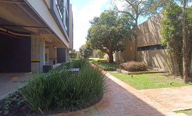 APARTAESTUDIO EN ARRIENDO CHIA SENIOR SUITES GUAYMARAL A1485