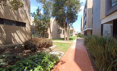 APARTAESTUDIO EN ARRIENDO CHIA SENIOR SUITES GUAYMARAL A1485