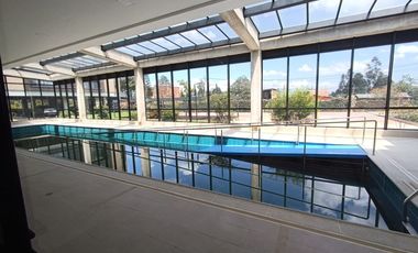 APARTAESTUDIO EN ARRIENDO CHIA SENIOR SUITES GUAYMARAL A1485
