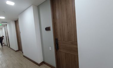 APARTAESTUDIO EN ARRIENDO CHIA SENIOR SUITES GUAYMARAL A1485