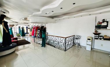 LOCAL EN VENTA ZONA CENTRO LEON GTO. UBICADO EN ESQUINA DE DOS NIVELES IDEAL PARA TIENDA DE ROPA