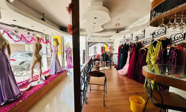 LOCAL EN VENTA ZONA CENTRO LEON GTO. UBICADO EN ESQUINA DE DOS NIVELES IDEAL PARA TIENDA DE ROPA