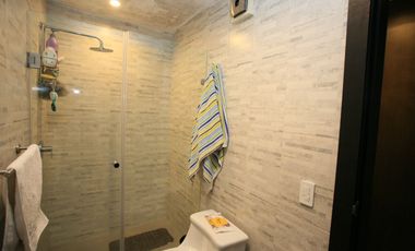 ENCANTADOR DÚPLEX EN VENTA EN CUMBAYÁ – MODERNO Y LUMINOSO