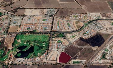 Lote de 13,854 m² en comunidad cerrada con campo de golf, en venta, San Miguel de Allende.