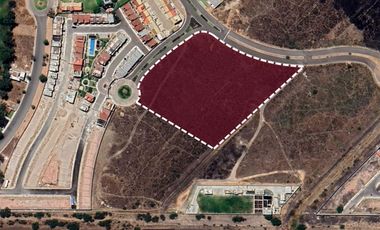 Lote de 12,049 m² en comunidad cerrada con campo de golf, en venta, San Miguel de Allende.