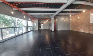 ARRIENDO EXCELENTE LOCAL CENTRO INTERNACIONAL en Bogota, Colombia