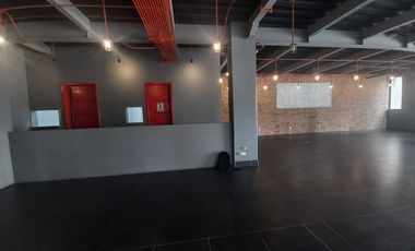 ARRIENDO EXCELENTE LOCAL CENTRO INTERNACIONAL en Bogota, Colombia