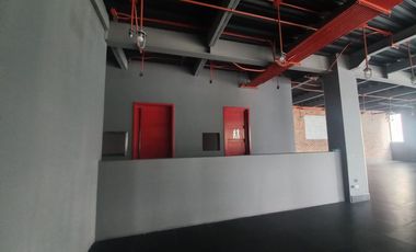 ARRIENDO EXCELENTE LOCAL CENTRO INTERNACIONAL en Bogota, Colombia